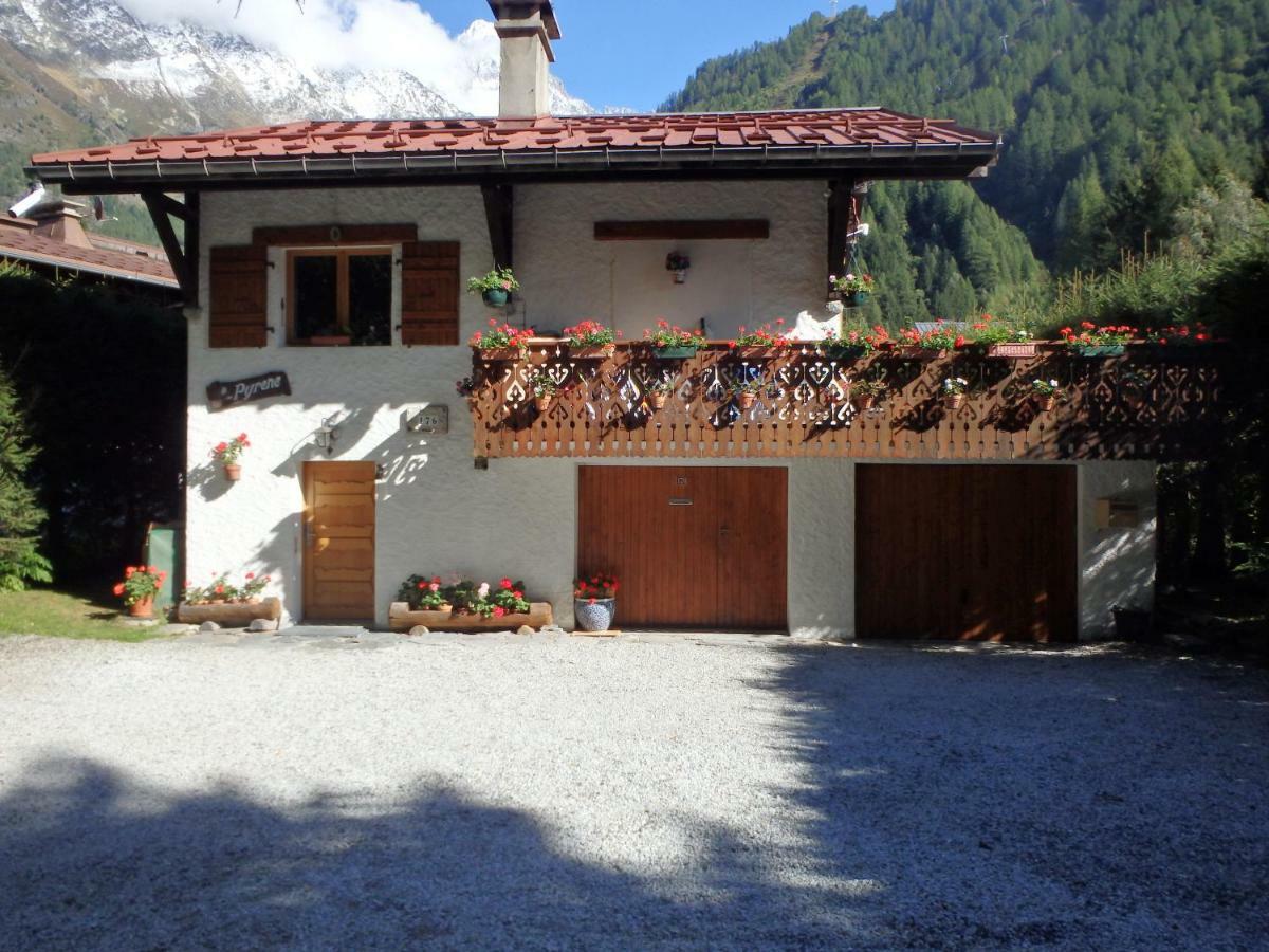Chalets Pyrene Mont-Blanc Chamonix Exteriör bild