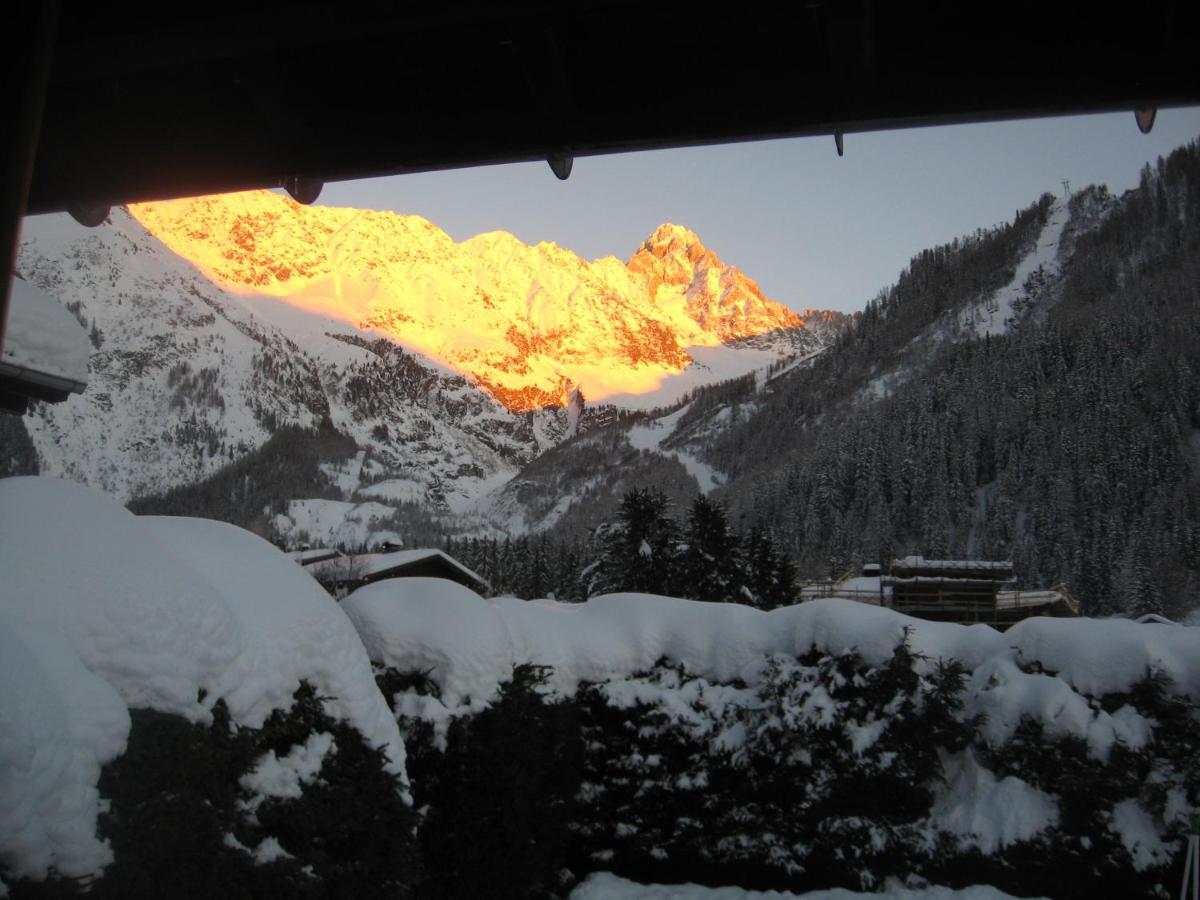 Chalets Pyrene Mont-Blanc Chamonix Exteriör bild