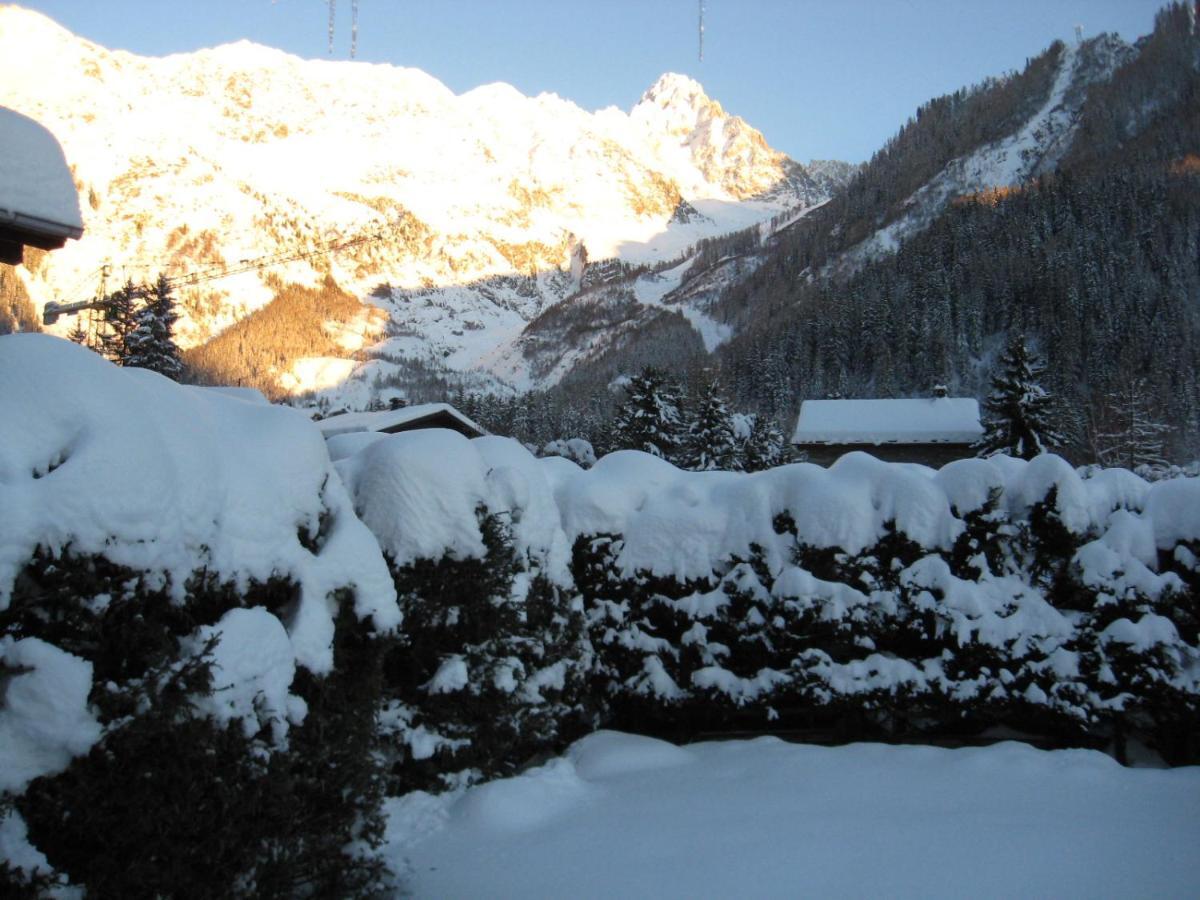 Chalets Pyrene Mont-Blanc Chamonix Exteriör bild
